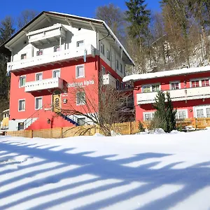 Gaestehaus Alpina Vendégház
