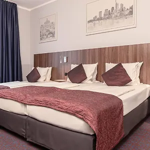 Ramada By Wyndham Frankfurt Station Francoforte sul Meno